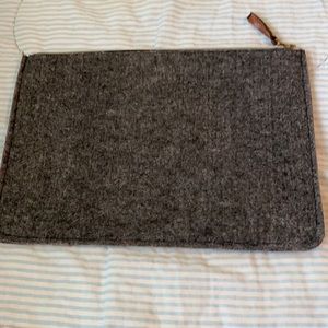Felted gray case iPad mini
